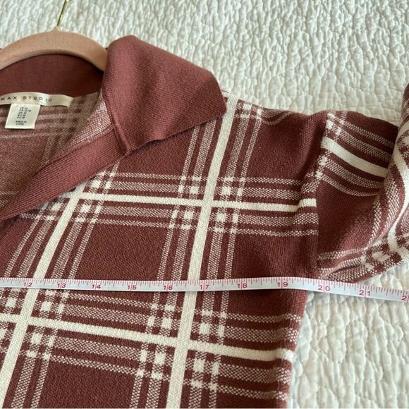 ✨ Max Studio Women’s Brown Plaid Collared Sweater Medium - Picture 10 of 11